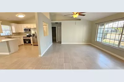 510 SE 27th Ter, Cape Coral, FL 33904 - Photo 7