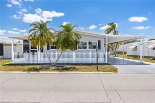 472 Nicklaus Blvd, North Fort Myers, FL 33903 - Photo 1