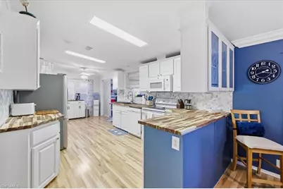 16228 Durham Ave, Fort Myers, FL 33908 - Photo 7