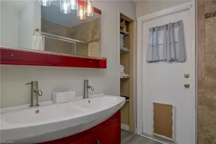 209 SE 44th Terrace, Cape Coral, FL 33904 - Photo 13