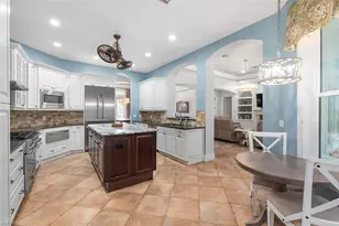 3821 River Point Dr, Fort Myers, FL 33905 - Photo 7