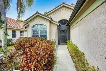 9917 Las Casas Dr, Fort Myers, FL 33919 - Photo 5