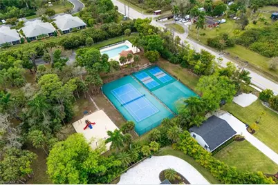 9917 Las Casas Dr, Fort Myers, FL 33919 - Photo 33