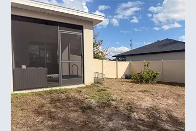 2624 NE 7th Ave, Cape Coral, FL 33909 - Photo 21