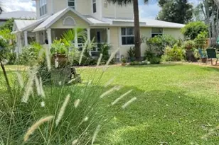 2579 Second St, Fort Myers, FL 33901 - Photo 3