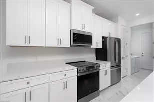 529 Theodore Vail St E, Lehigh Acres, FL 33974 - Photo 15