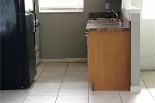 1014 Country Club Blvd, Cape Coral, FL 33990 - Photo 7