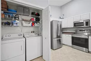 10121 Colonial Country Club Blvd, Fort Myers, FL 33913 - Photo 13