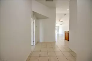 844 SW 39th Terrace, Cape Coral, FL 33914 - Photo 5