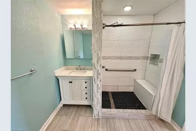 8000 Fountain Mist Blvd, Lehigh Acres, FL 33972 - Photo 13