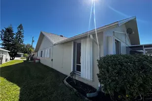 1926 SE 10th Pl, Cape Coral, FL 33990 - Photo 5