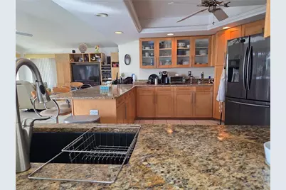 1926 SE 10th Pl, Cape Coral, FL 33990 - Photo 17