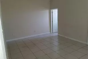 251 SW 4th St, Cape Coral, FL 33991 - Photo 5