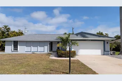 1329 Oaklawn Ct, Fort Myers, FL 33919 - Photo 1