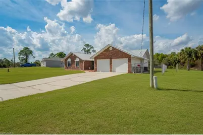 5018 E Hummingbird Dr, Labelle, FL 33935 - Photo 3