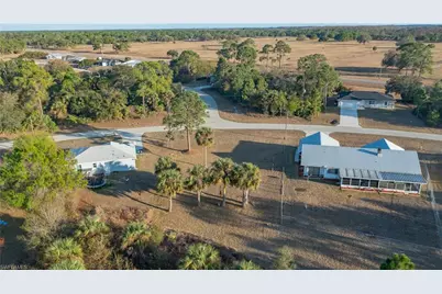 5018 E Hummingbird Dr, Labelle, FL 33935 - Photo 23