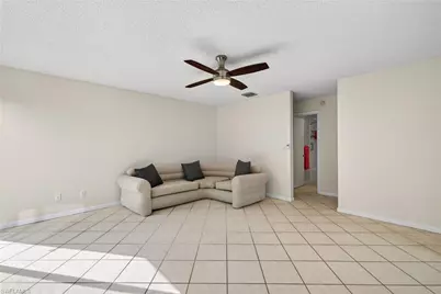 1414 Park Shore Cir #2, Fort Myers, FL 33901 - Photo 5