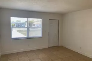 11298 Summerwinds Ct, Fort Myers, FL 33908 - Photo 3