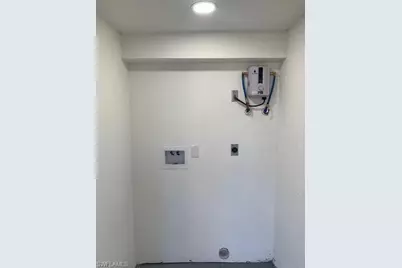 11298 Summerwinds Ct, Fort Myers, FL 33908 - Photo 13