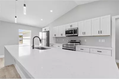 3509 NE 21st Ave, Cape Coral, FL 33909 - Photo 9