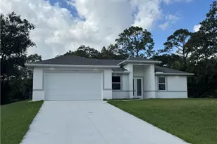 1304 Andover Dr, Labelle, FL 33935 - Photo 1