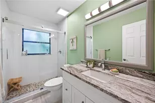 17611 Marco Island Ln, Fort Myers, FL 33908 - Photo 27