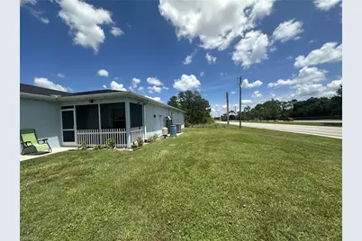 4402 Douglas Ln, Lehigh Acres, FL 33973 - Photo 5