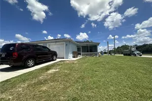 4402 Douglas Ln, Lehigh Acres, FL 33973 - Photo 3