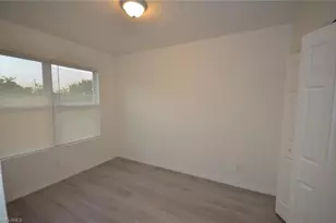 2197 Davis Ct, Fort Myers, FL 33916 - Photo 11