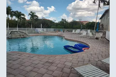 8521 Oakshade Cir #421, Fort Myers, FL 33919 - Photo 11