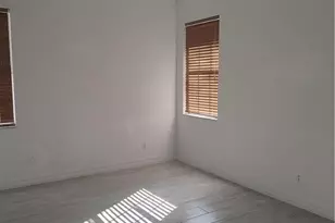 8521 Oakshade Cir, Fort Myers, FL 33919 - Photo 5