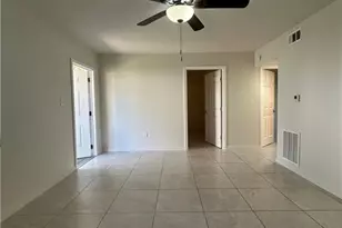 3754 Lora St, Fort Myers, FL 33916 - Photo 5