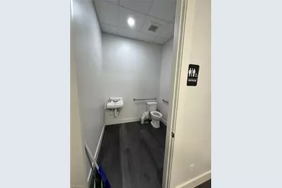 122 Chiquita Blvd S, Cape Coral, FL 33991 - Photo 9