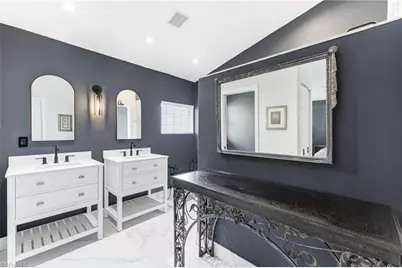 1377 Coconut Dr, Fort Myers, FL 33901 - Photo 25