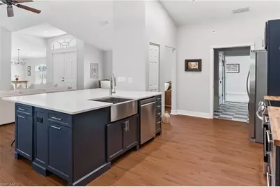 1377 Coconut Dr, Fort Myers, FL 33901 - Photo 9