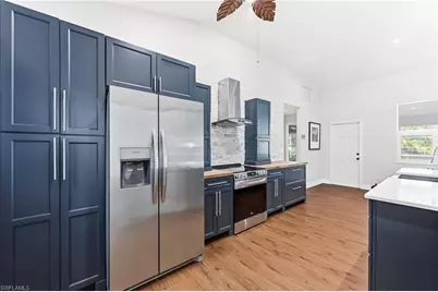 1377 Coconut Dr, Fort Myers, FL 33901 - Photo 7