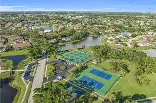 14560 Glen Cove Dr, Fort Myers, FL 33919 - Photo 5