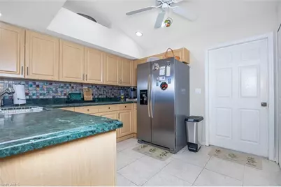 1630 SW 9th Pl, Cape Coral, FL 33991 - Photo 7