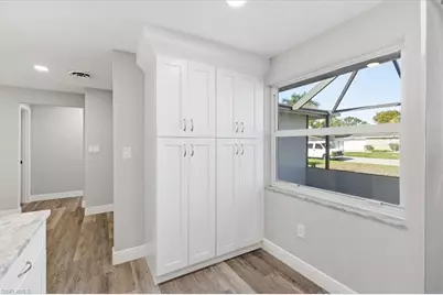 5051 Fairfield Dr, Fort Myers, FL 33919 - Photo 13