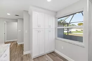 5051 Fairfield Dr, Fort Myers, FL 33919 - Photo 13