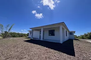 617 Chestnut St E, Lehigh Acres, FL 33974 - Photo 11