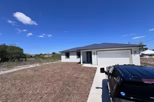 617 Chestnut St E, Lehigh Acres, FL 33974 - Photo 7