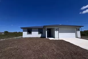 617 Chestnut St E, Lehigh Acres, FL 33974 - Photo 3