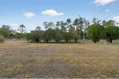 2312 Orange St, Lehigh Acres, FL 33936 - Photo 23