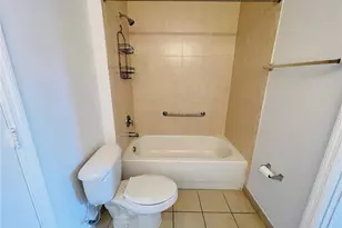 13190 Bella Casa Cir, Fort Myers, FL 33966 - Photo 21