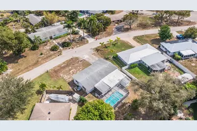 1758 Woodlawn Ave, Fort Myers, FL 33901 - Photo 13
