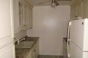 708 Victoria Dr, Cape Coral, FL 33904 - Photo 7