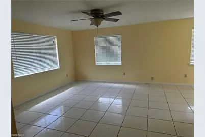 8 Roanoke Dr, Fort Myers, FL 33905 - Photo 5