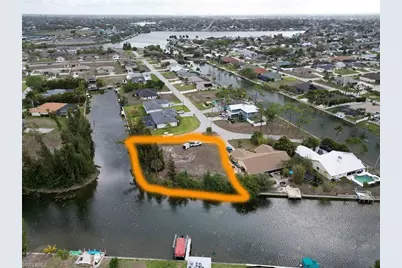 507 SW 7th Ter, Cape Coral, FL 33991 - Photo 7