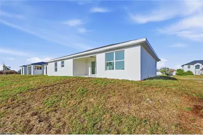 2105 NE 1st Ave, Cape Coral, FL 33909 - Photo 7